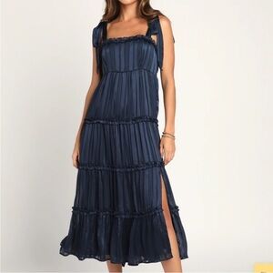 Lulus Day for Romance Navy Blue Tie-Strap Tiered Midi Dress size small